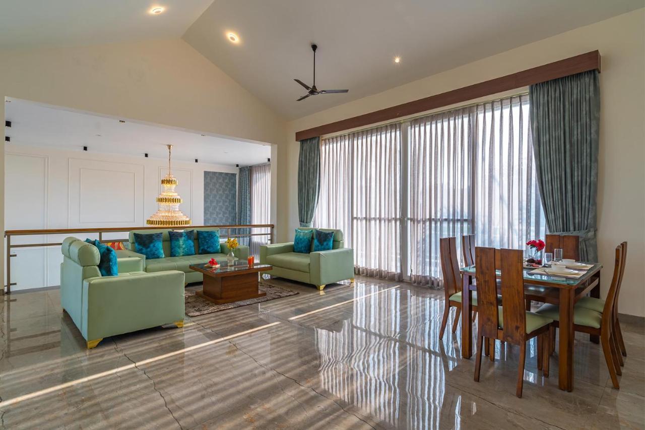 Stayvista At Serenity Farms With Pool, Lawn, Bonfire & Bbq Sohna Exterior photo